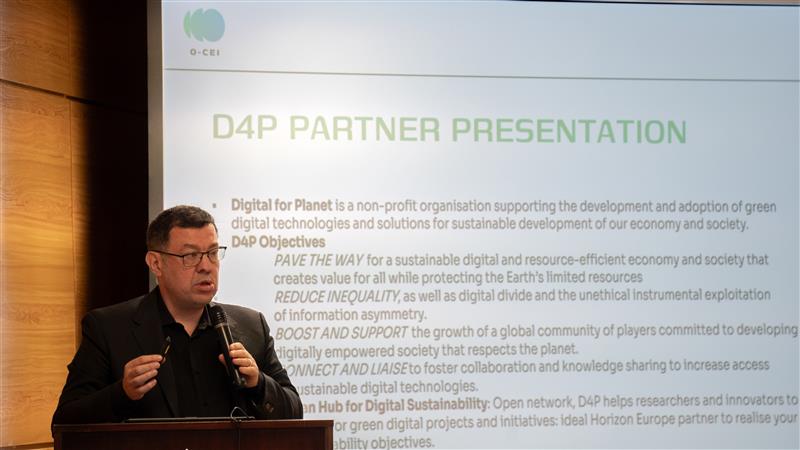 Giovanni Rimassa, Vice President of D4P, speaking at the O-CEI Kick-off meeting